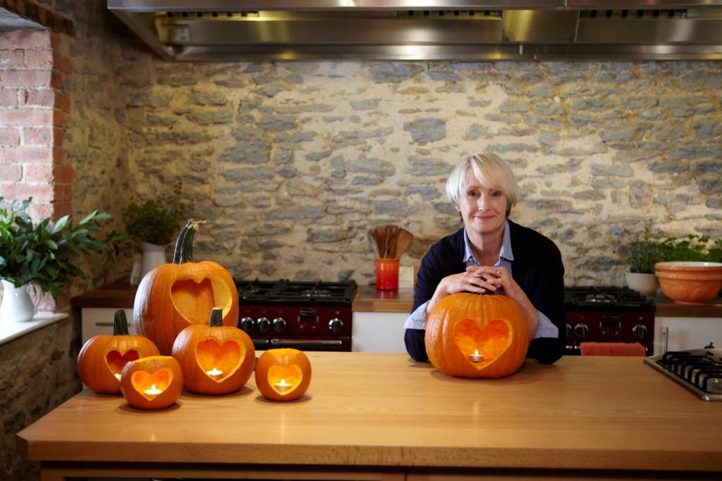 Lesley Waters Night of Hope World Vision pumpkins.jpg Lesley Waters Night of Hope World Vision pumpkins.jpg